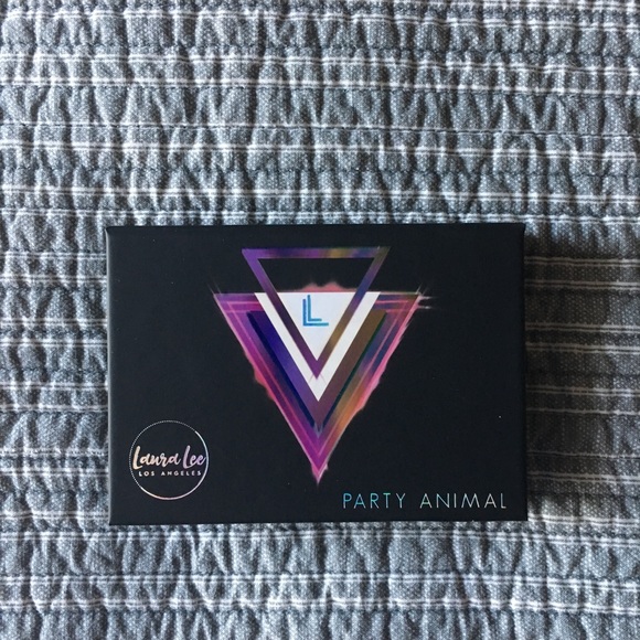 Laura Lee Party Animal Color Palette - Picture 2 of 3